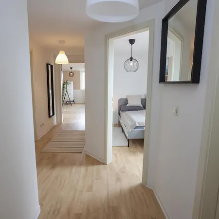 Fullhouse - - K70 - Washing Machine - Smarttv Apartment *