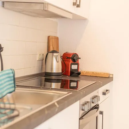 Fullhouse - - K70 - Washing Machine - Smarttv Apartment